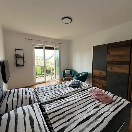 Apartman Maestral Njivice Exteriör bild
