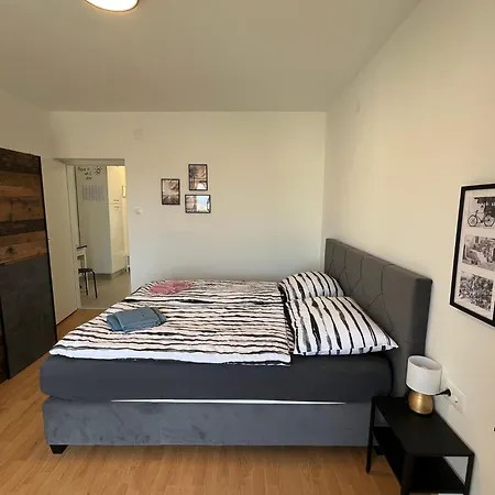 Apartman Maestral Njivice Exteriör bild